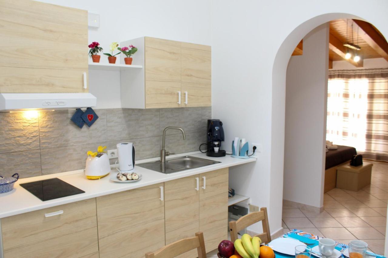 La Terra Del Sole Apartman Cinisi Kültér fotó