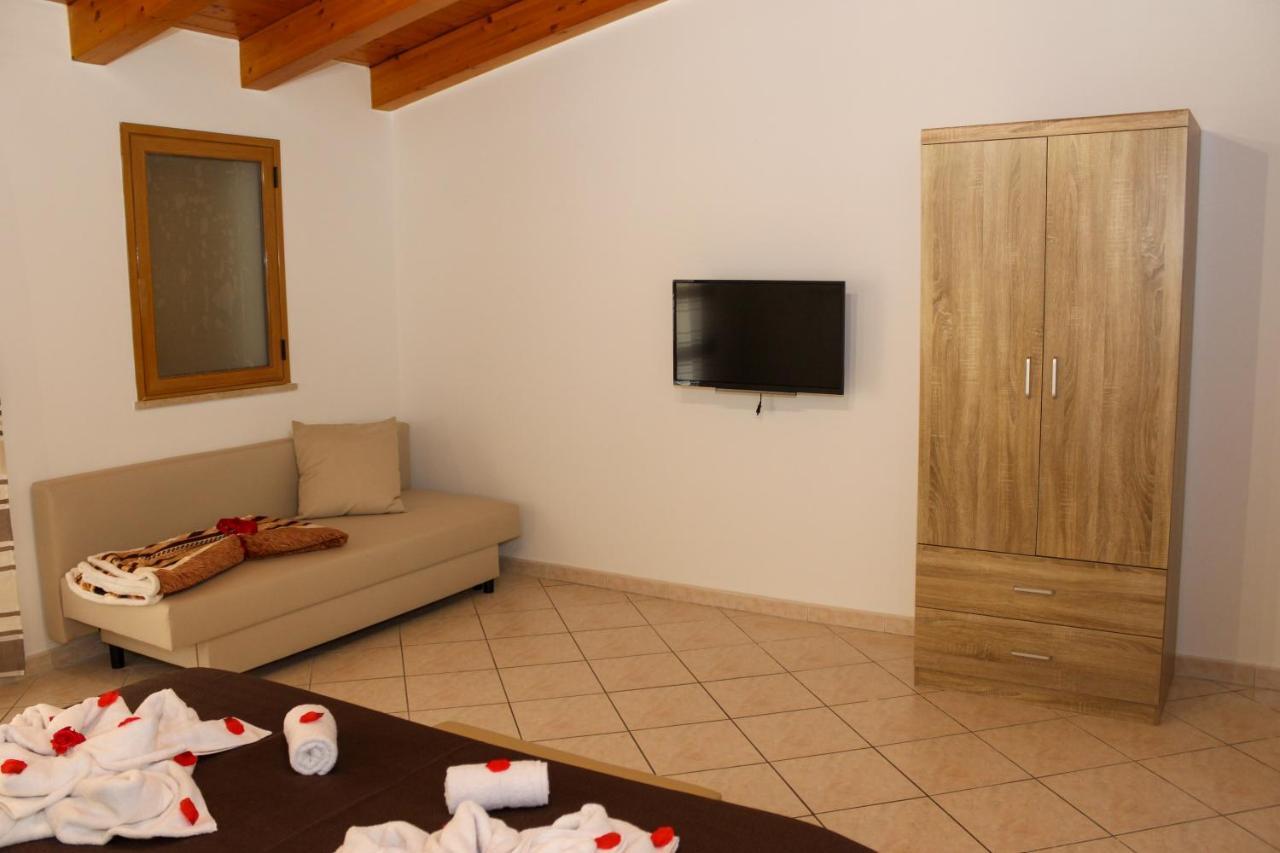 La Terra Del Sole Apartman Cinisi Kültér fotó
